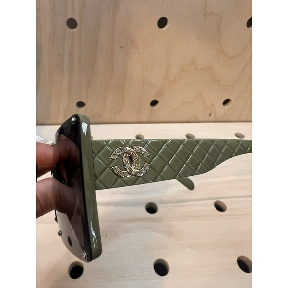 Coco CHANEL Authentic Sunglasses X6023 70/15-142 Green Square Oversized Lenses - Picture 4 of 11